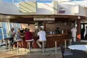 Pool Bar
