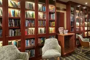 East Indies Library (Biblioteca East Indies)