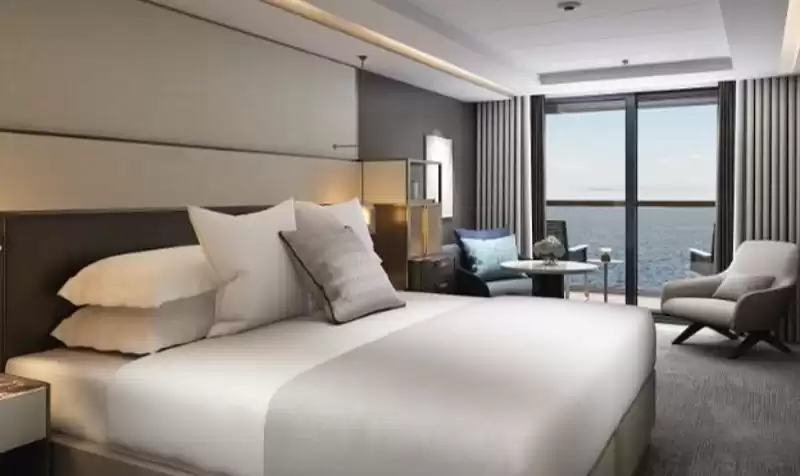 The Terrace Mid Suite