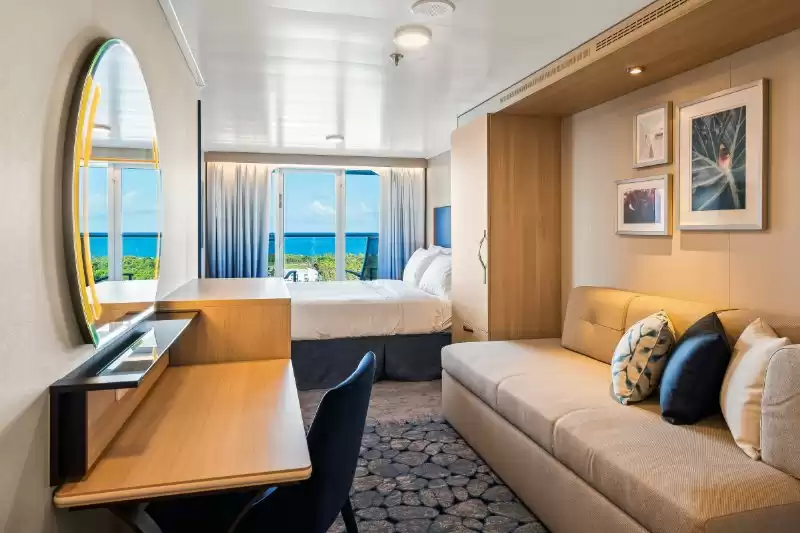 Cabina con vista al mar y balcón